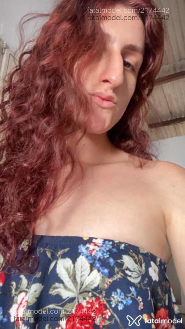 Acompanhante mulher trans ruiva (o) de olhos castanhos em Recife Acompanhante mulher trans ruiva (o) de olhos castanhos em Recife - Clara