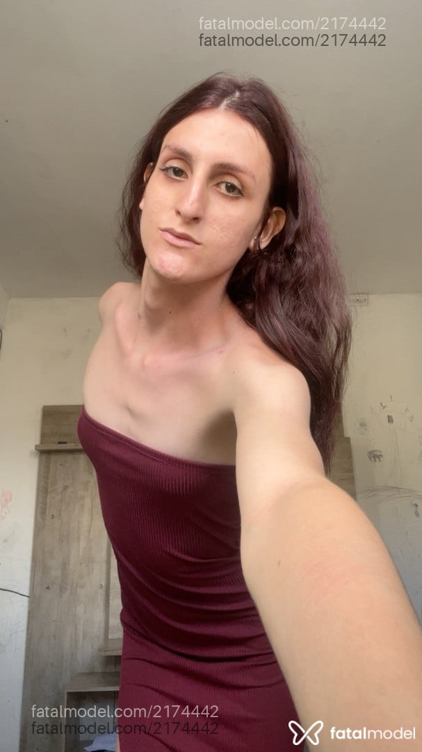 Acompanhante mulher trans ruiva (o) de olhos castanhos em Recife Acompanhante mulher trans ruiva (o) de olhos castanhos em Recife - Clara