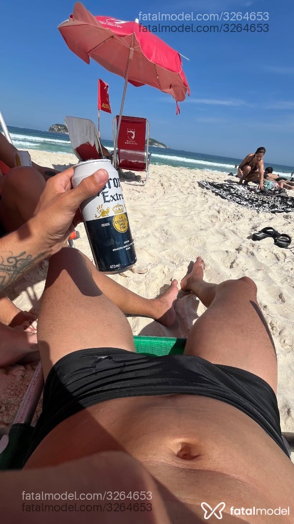 Acompanhante homem morena (o) de olhos pretos - Miguel