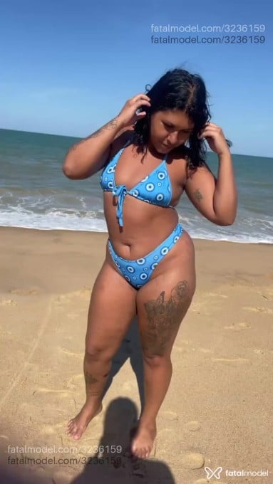 Acompanhante mulher morena (o) de olhos pretos em Rio das Ostras Acompanhante mulher morena (o) de olhos pretos em Rio das Ostras - Thaina