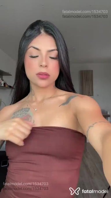 Acompanhante mulher morena (o) de olhos castanhos - Rafaela Lovatelli Acompanhante mulher morena (o) de olhos castanhos - Rafaela Lovatelli