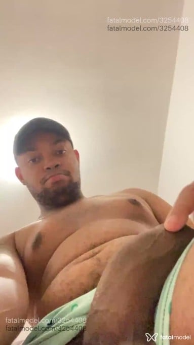 Acompanhante homem morena (o) de olhos pretos em Porto Alegre - Hey Fafa