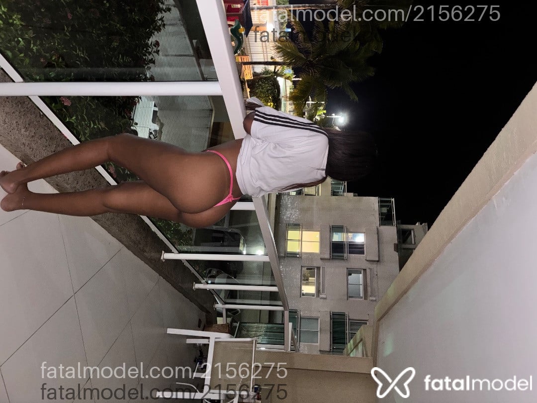 Acompanhante mulher morena (o) de olhos castanhos em Rio de Janeiro Acompanhante mulher morena (o) de olhos castanhos em Rio de Janeiro - Clara