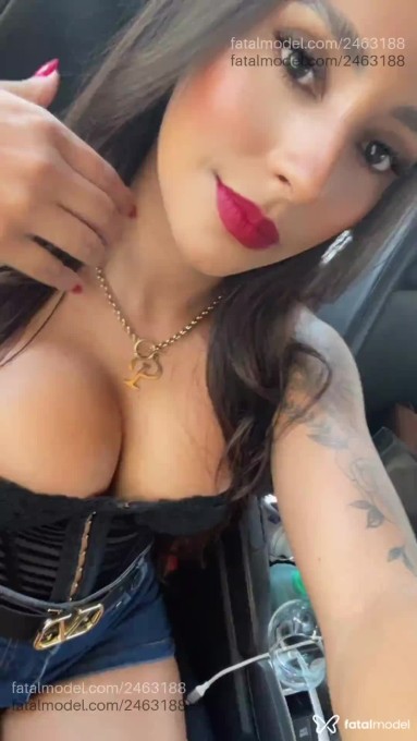 Acompanhante mulher com cabelo castanho de olhos pretos em Luís Eduardo Magalhães - Patrícia Torres