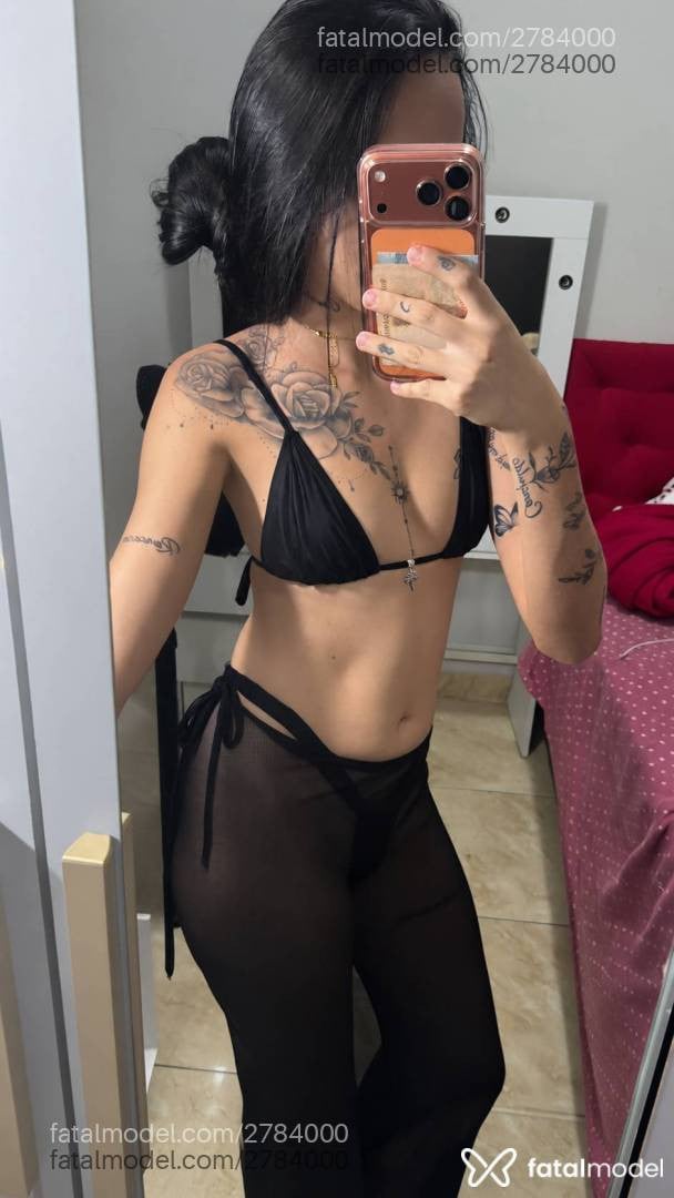 Acompanhante mulher morena (o) de olhos pretos - Ashyla