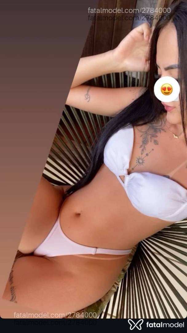 Acompanhante mulher morena (o) de olhos pretos - Ashyla