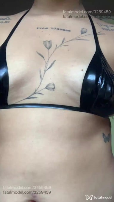 Acompanhante mulher loira (o) de olhos mel em Virtual - Lupita