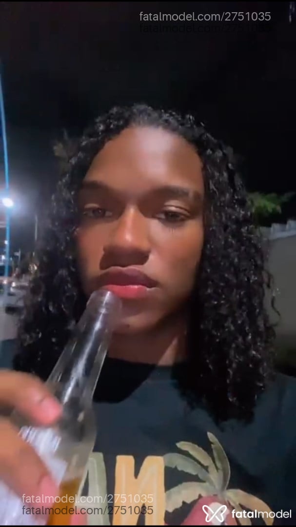 Acompanhante homem com cabelo castanho de olhos pretos em Rio de Janeiro - Donato