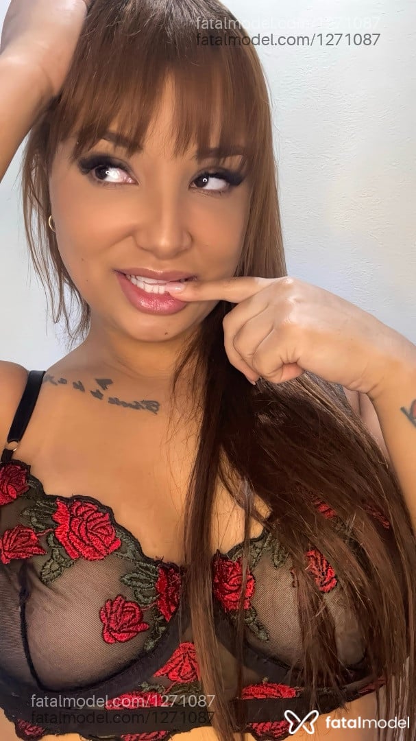 Acompanhante mulher com cabelo castanho de olhos castanhos em Jaú Acompanhante mulher com cabelo castanho de olhos castanhos em Jaú - Aysha Buarque