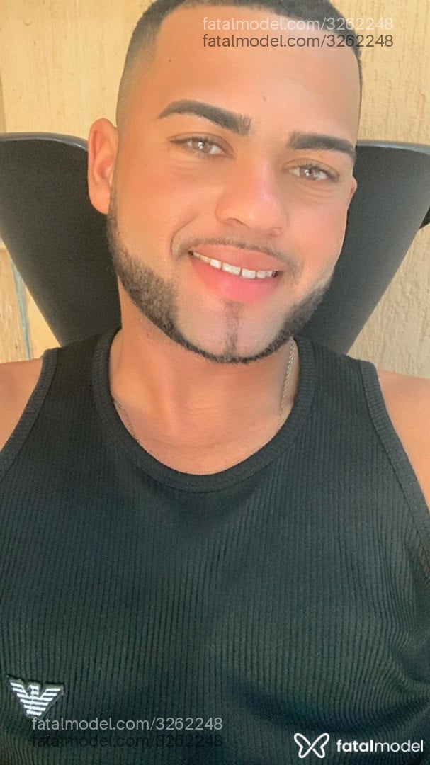 Acompanhante homem morena (o) de olhos mel em Rio de Janeiro - Gbzada