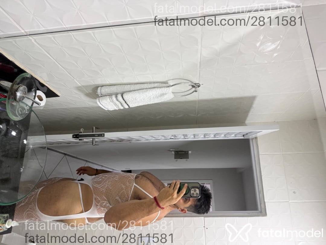 Acompanhante homem com cabelo castanho de olhos castanhos em Rio Grande Acompanhante homem com cabelo castanho de olhos castanhos em Rio Grande - Adriano Ramos