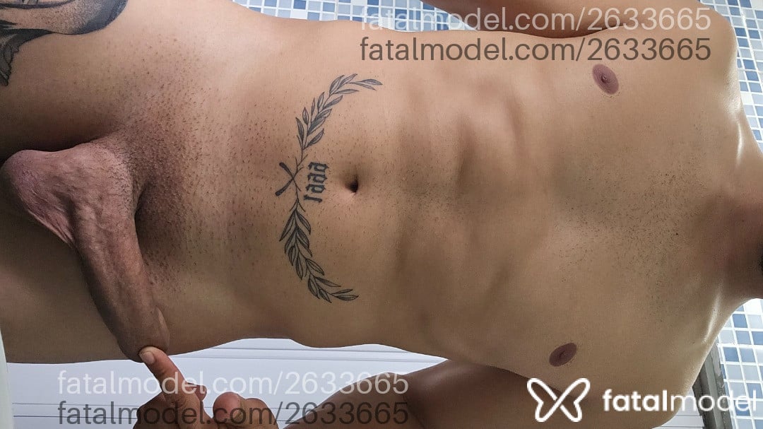 Acompanhante homem com cabelo castanho de olhos castanhos em Ubatuba - Matheus