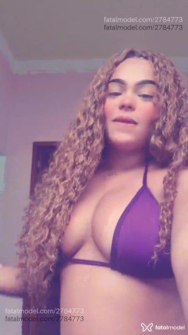 Acompanhante mulher loira (o) de olhos mel em Rio de Janeiro - Vitoria