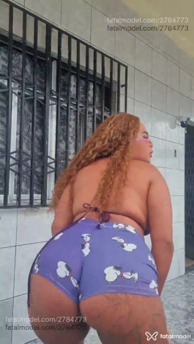 Acompanhante mulher loira (o) de olhos mel em Rio de Janeiro - Vitoria