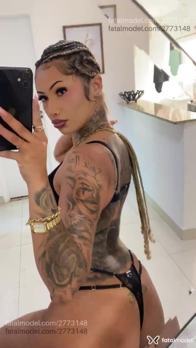 Acompanhante mulher com cabelo castanho de olhos castanhos em São Paulo - Bianca Savoy