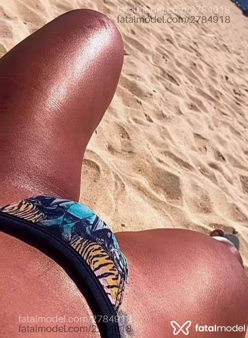 Acompanhante mulher morena (o) de olhos pretos - Larissa Soares