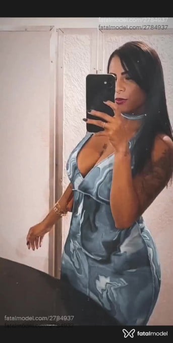 Acompanhante mulher morena (o) de olhos castanhos - Tifane