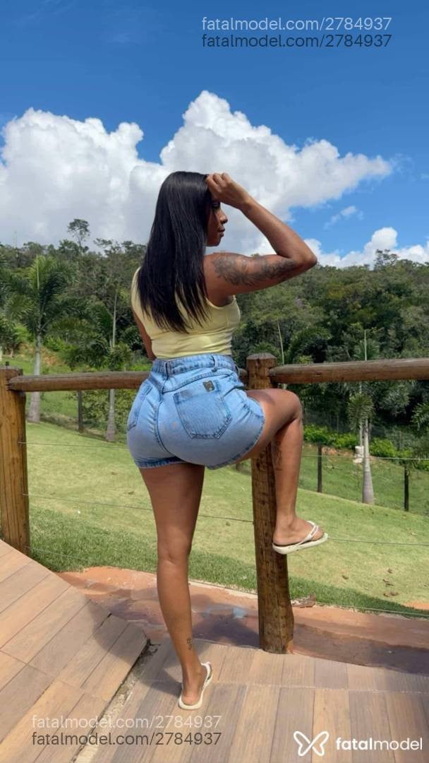 Acompanhante mulher morena (o) de olhos castanhos em Belo Horizonte - Tifane