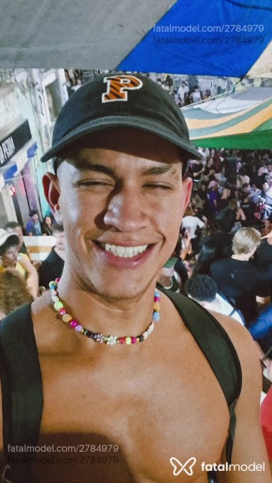 Acompanhante homem com cabelo castanho de olhos verdes em Rio de Janeiro - Ofbrazilianguy