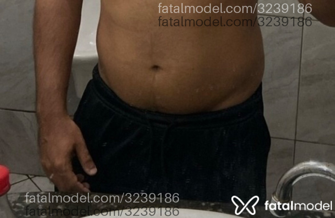 Acompanhante homem morena (o) de olhos pretos - Lucio Acompanhante homem morena (o) de olhos pretos - Lucio