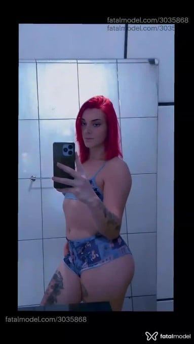 Acompanhante mulher trans ruiva (o) de olhos azuis em Piên Acompanhante mulher trans ruiva (o) de olhos azuis em Piên - Kauane Tschoeke