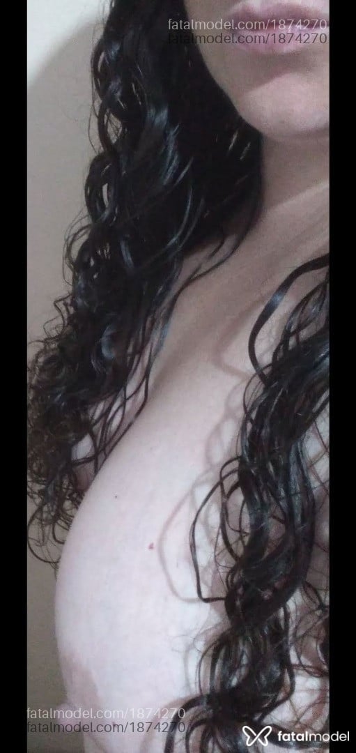 Acompanhante mulher com cabelo castanho de olhos castanhos em Erechim - Alice