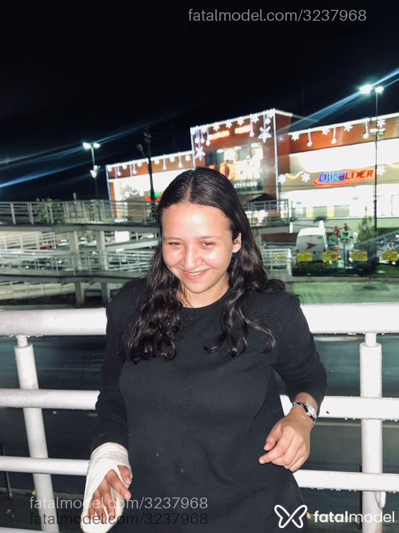 Acompanhante mulher morena (o) de olhos verdes em Ananindeua - Kimberly
