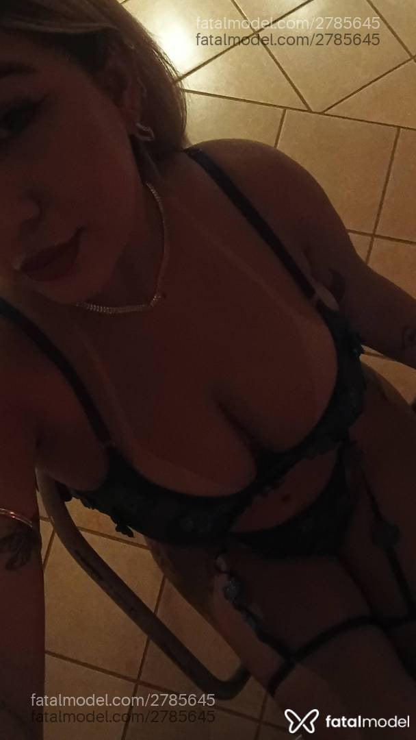 Acompanhante mulher loira (o) de olhos castanhos em Jaboticabal - Nicoly