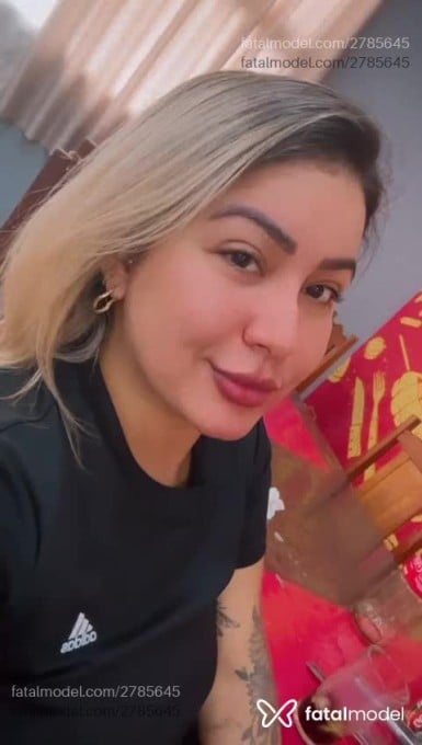 Acompanhante mulher loira (o) de olhos castanhos em Jaboticabal - Nicoly