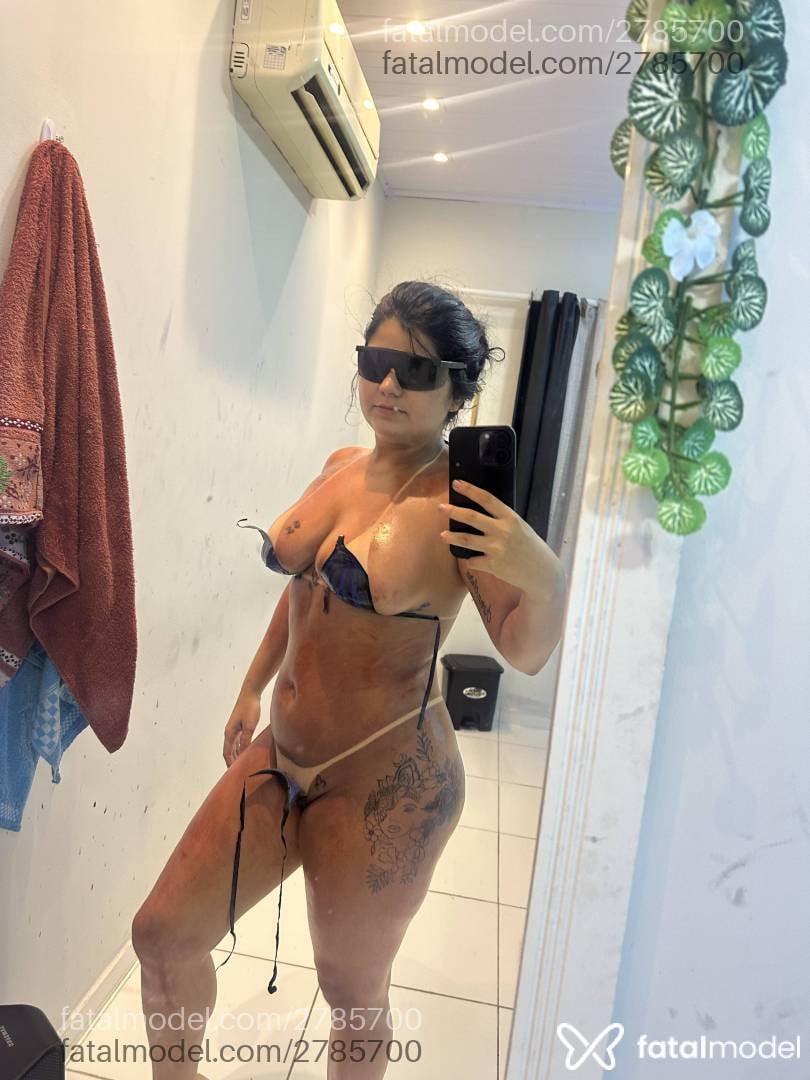 Acompanhante mulher morena (o) de olhos castanhos - Mirella Dias Acompanhante mulher morena (o) de olhos castanhos - Mirella Dias
