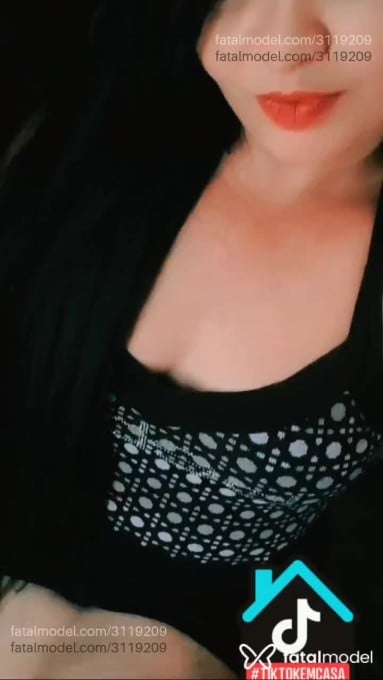 Acompanhante mulher morena (o) de olhos pretos em Goiânia - Zeravit