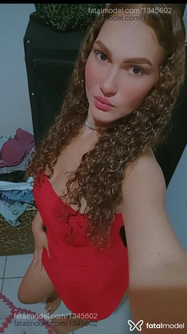 Acompanhante mulher ruiva (o) de olhos castanhos - Jaqueline