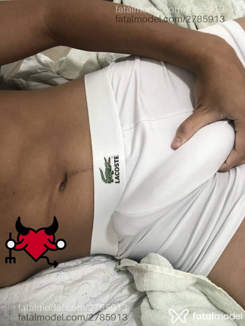Acompanhante homem morena (o) de olhos castanhos em Virtual - Luiz Felipe