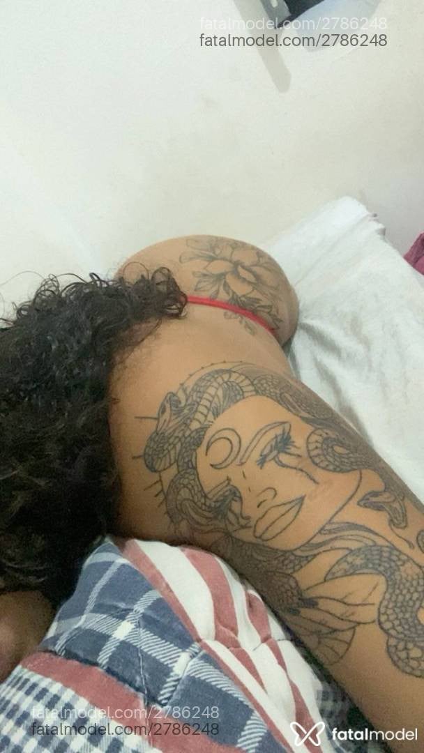 Acompanhante mulher morena (o) de olhos castanhos em São João de Meriti - Joyce Rita