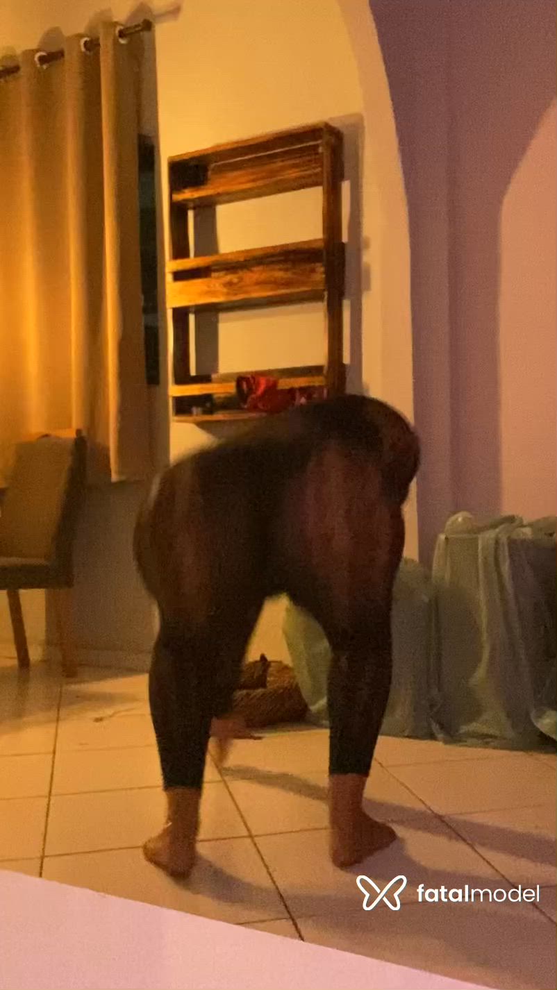 Acompanhante mulher morena (o) de olhos castanhos - Joyce Rita
