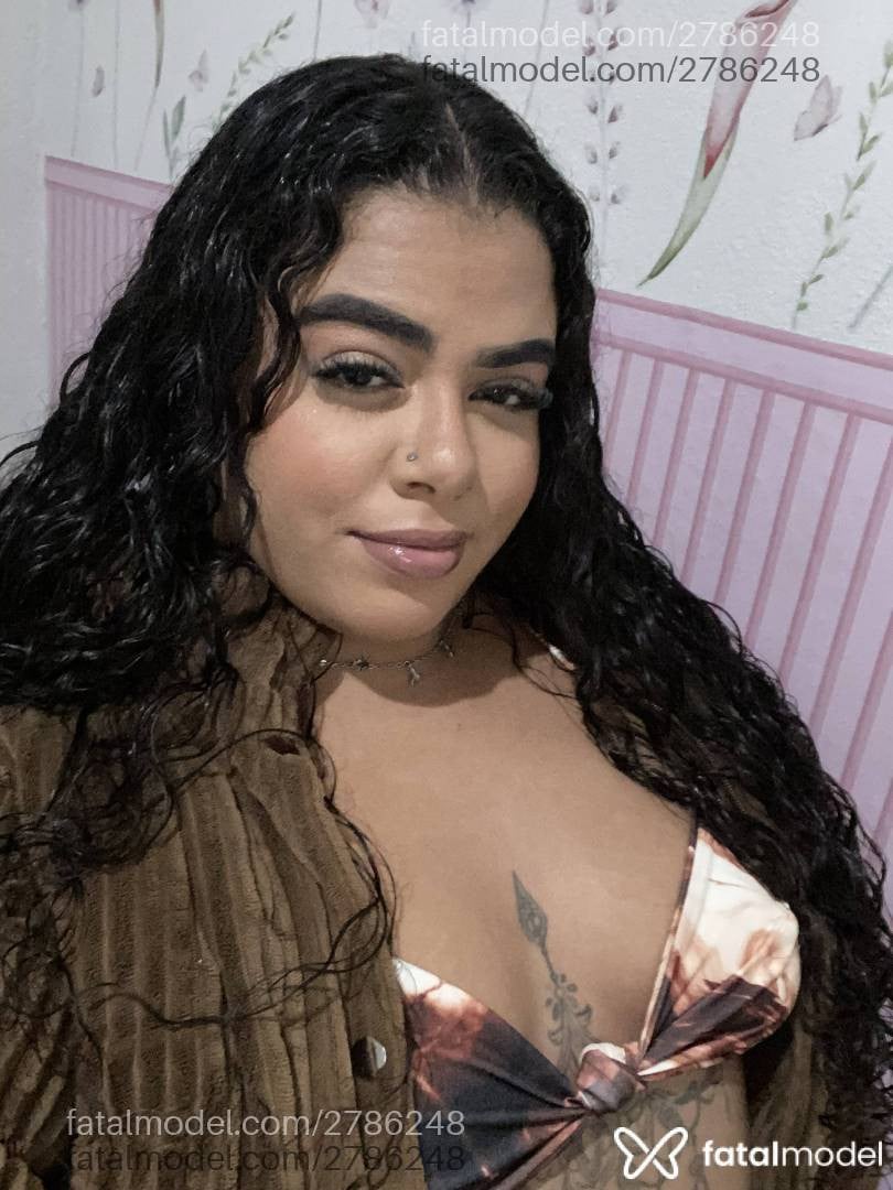 Acompanhante mulher morena (o) de olhos castanhos - Joyce Rita