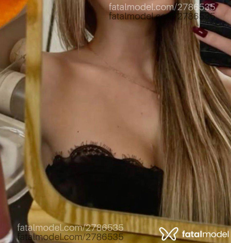Acompanhante mulher loira (o) de olhos verdes - Anora