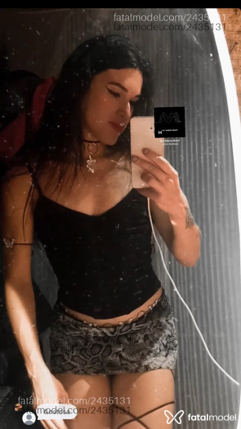Acompanhante mulher trans morena (o) de olhos castanhos em Porto Alegre - Manuzinha
