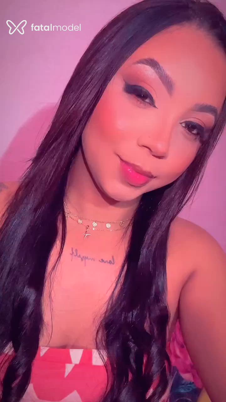 Acompanhante mulher morena (o) de olhos castanhos - Mel Acompanhante mulher morena (o) de olhos castanhos - Mel