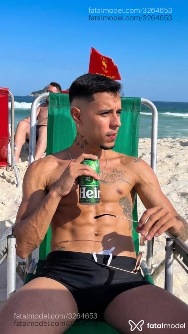 Acompanhante homem morena (o) de olhos pretos - Miguel