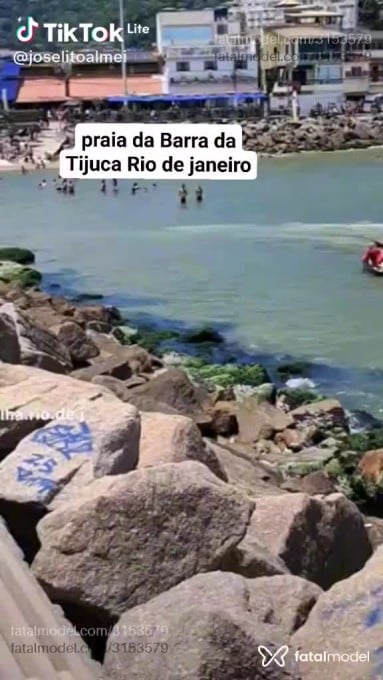 Acompanhante mulher loira (o) de olhos castanhos em Rio de Janeiro - Raissa