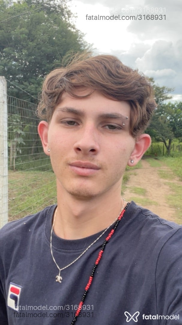 Acompanhante homem ruiva (o) de olhos verdes em Goiânia - Pietro