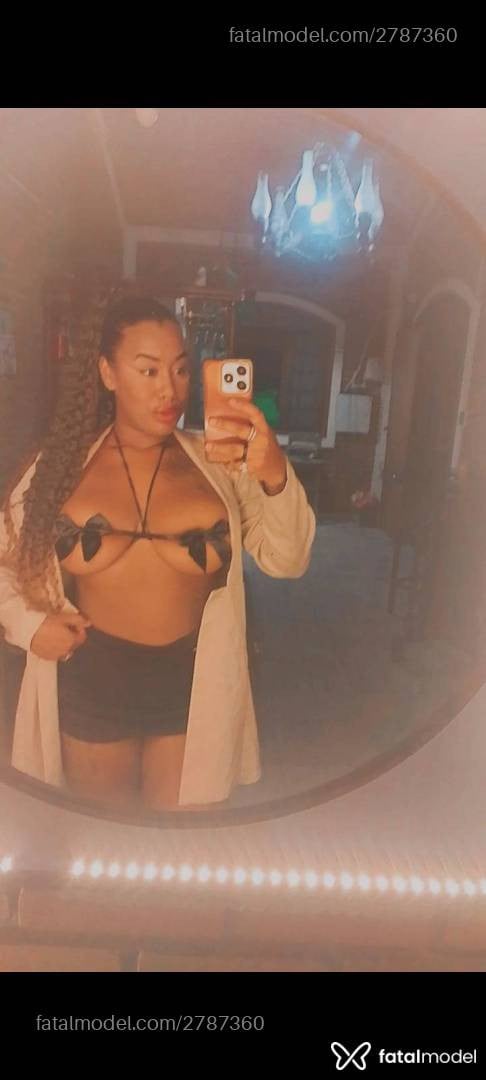 Acompanhante mulher morena (o) de olhos pretos em Ubatuba - Isis