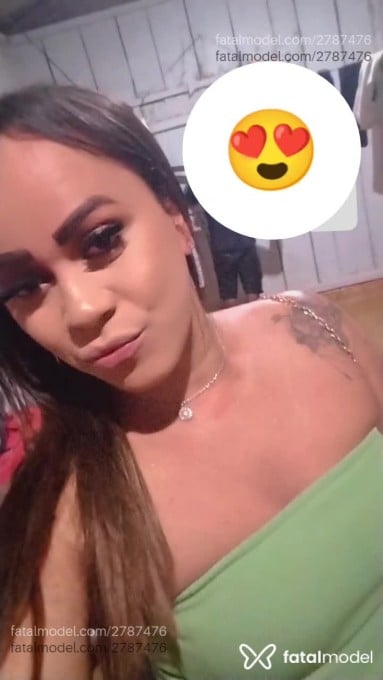 Acompanhante mulher trans com cabelo castanho de olhos castanhos em Ariquemes - Laís Acreana