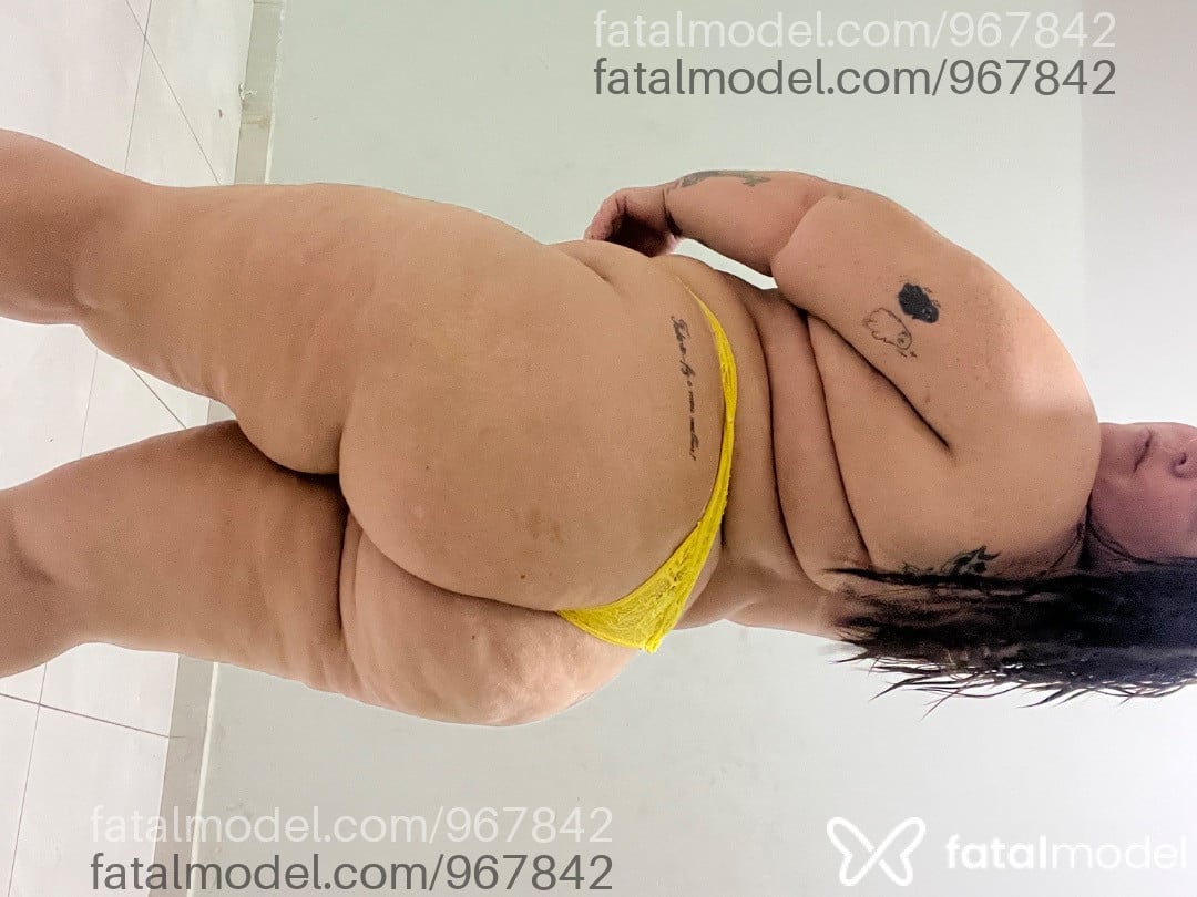 Acompanhante mulher morena (o) de olhos mel em Uberlândia - Ptv