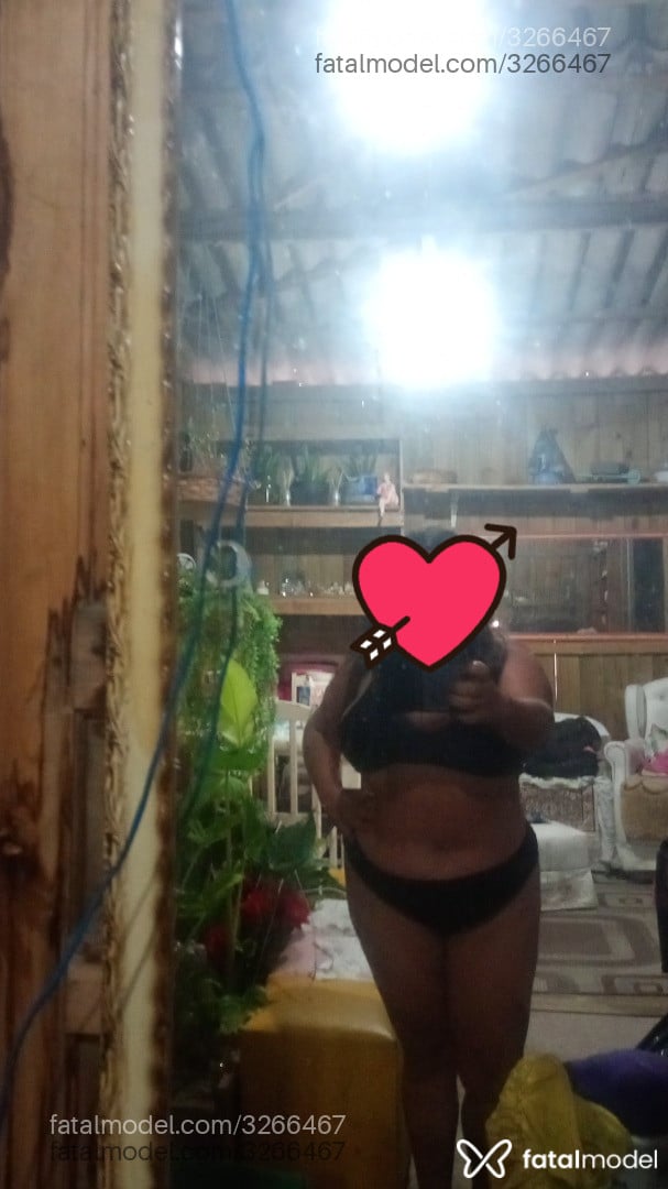 Acompanhante mulher morena (o) de olhos pretos em Imbituba Acompanhante mulher morena (o) de olhos pretos em Imbituba - Raquely