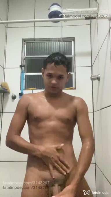 Acompanhante homem morena (o) de olhos castanhos - Luis Miguel Acompanhante homem morena (o) de olhos castanhos - Luis Miguel