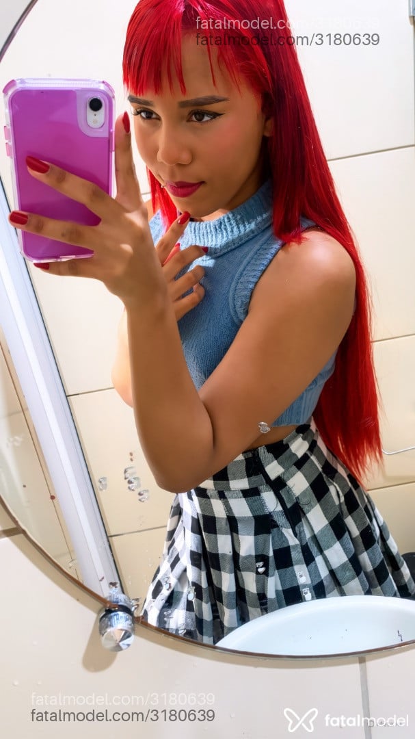 Acompanhante mulher trans ruiva (o) de olhos castanhos em Recife - Melissa
