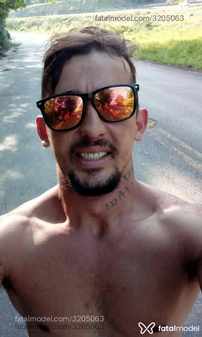 Acompanhante homem loira (o) de olhos verdes em Itapeva Acompanhante homem loira (o) de olhos verdes em Itapeva - Urameshi