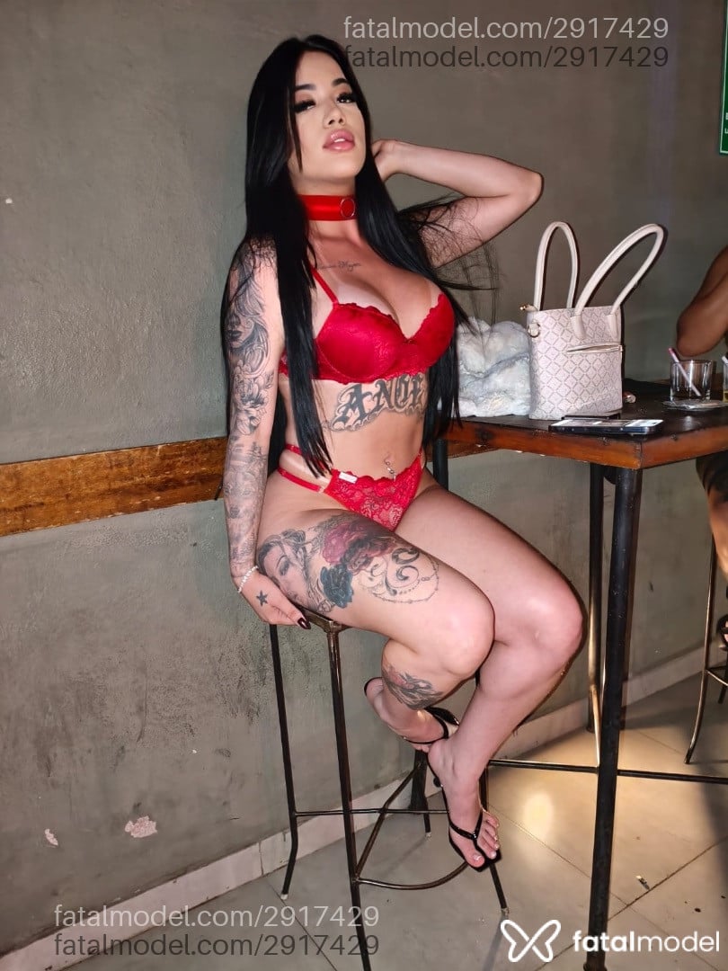 Acompanhante mulher morena (o) de olhos castanhos em Belo Horizonte - Bruna Surcostinha